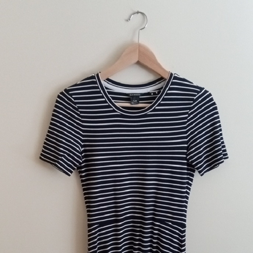 Club Monaco Black And White Striped Dress Size XS
